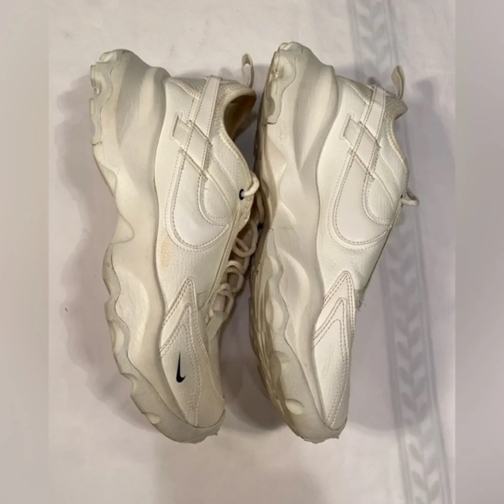 Nike,‎ sz 10 women's